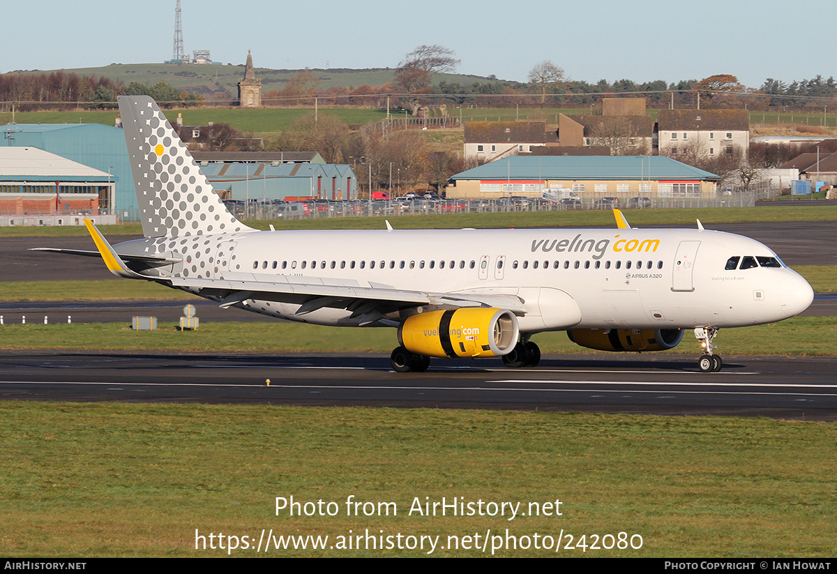 Aircraft Photo of EC-LVV | Airbus A320-232 | Vueling Airlines | AirHistory.net #242080