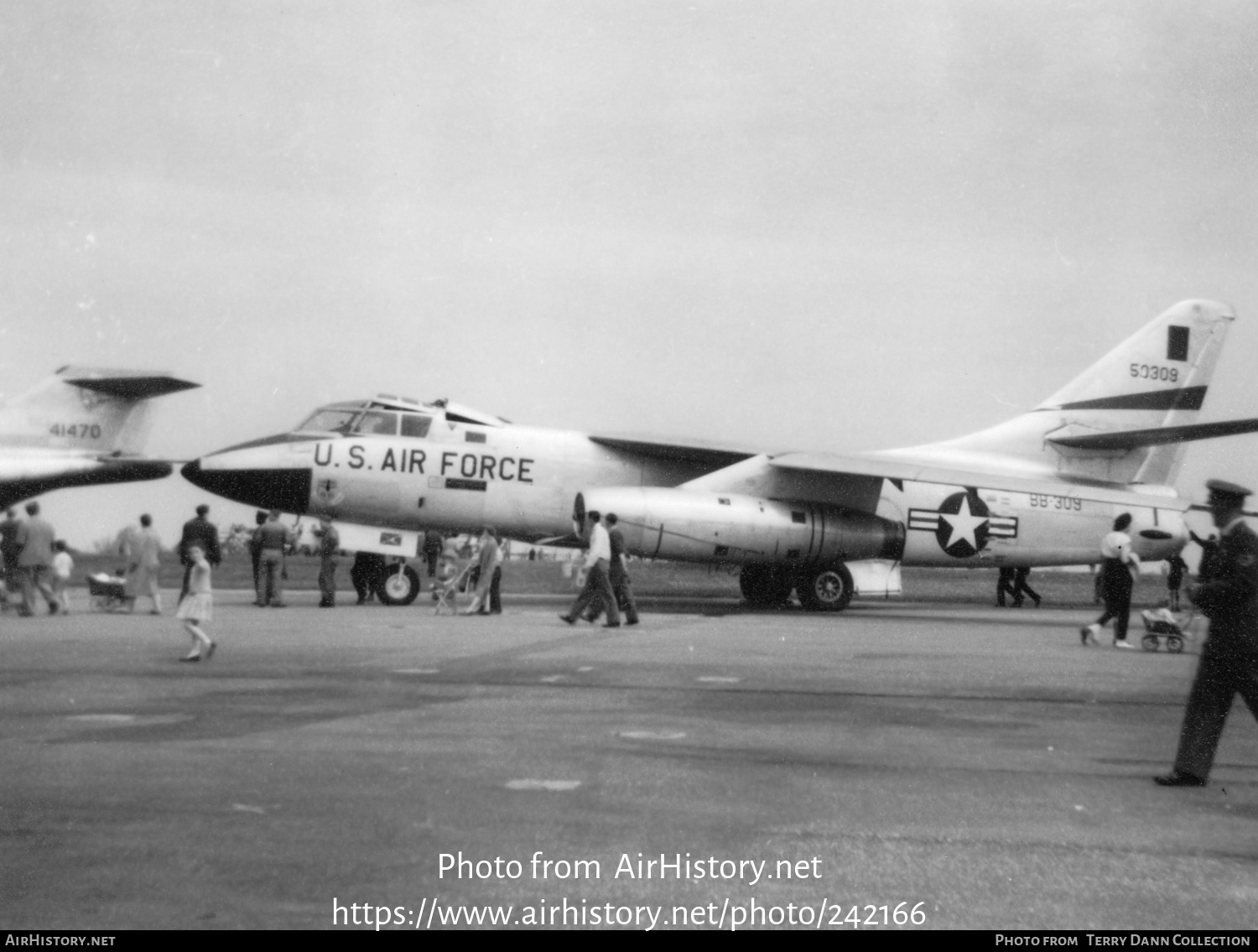 Aircraft Photo of 55-309 / 50309 | Douglas B-66B Destroyer | USA - Air Force | AirHistory.net #242166