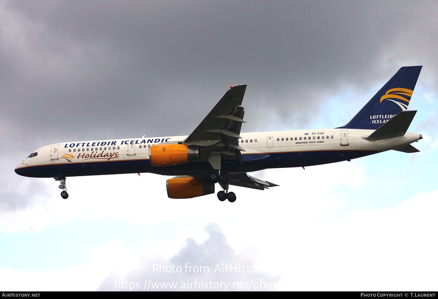 Aircraft Photo of TF-FIW | Boeing 757-27B | Loftleiðir Icelandic Holidays | AirHistory.net #242290