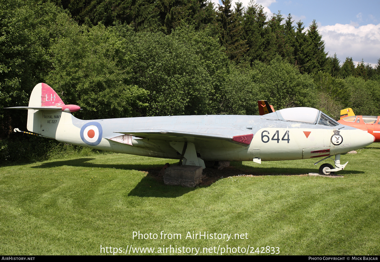 Aircraft Photo of XE327 | Hawker Sea Hawk FGA6 | UK - Navy | AirHistory.net #242833