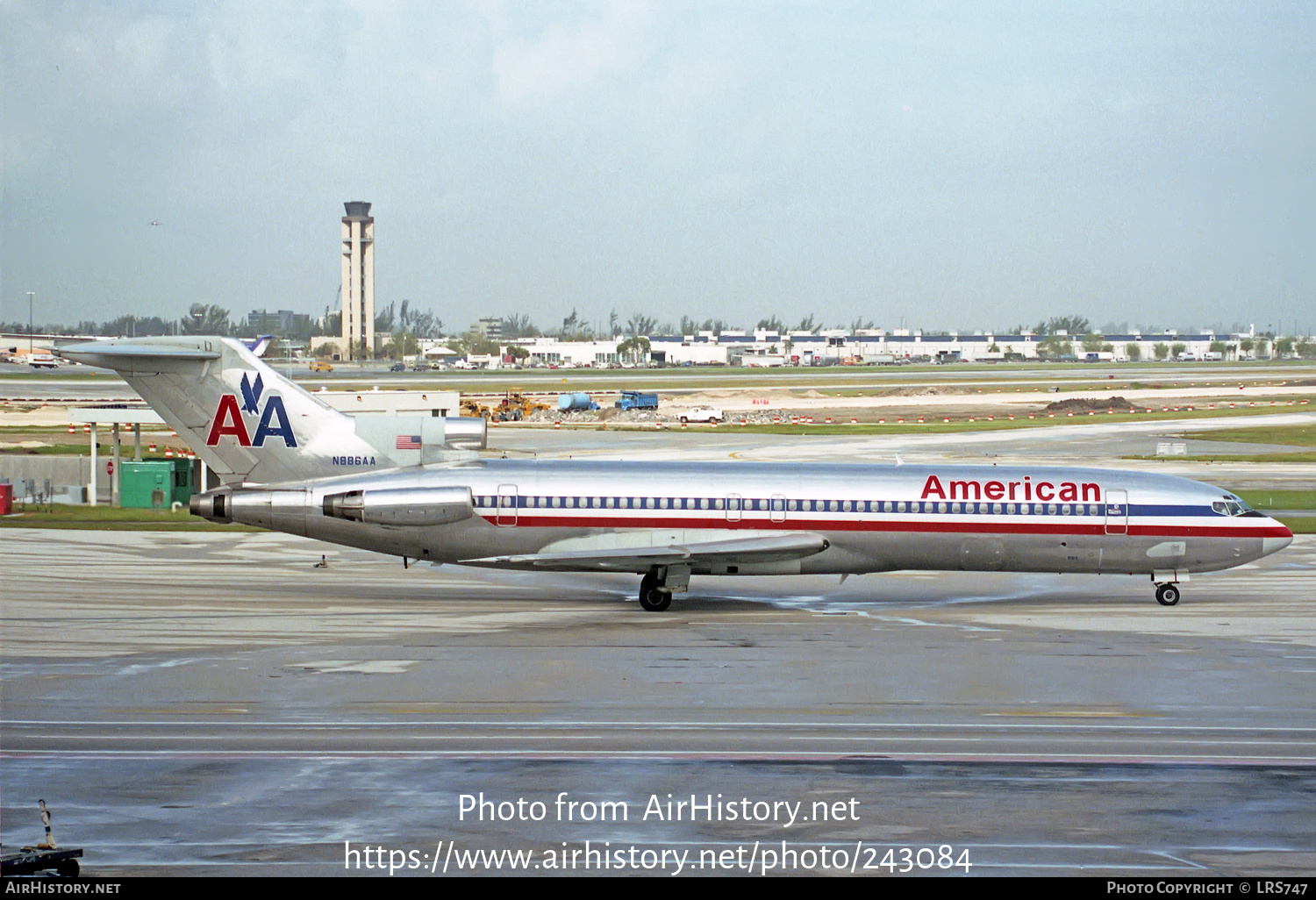 Aircraft Photo of N886AA | Boeing 727-223/Adv | American Airlines | AirHistory.net #243084