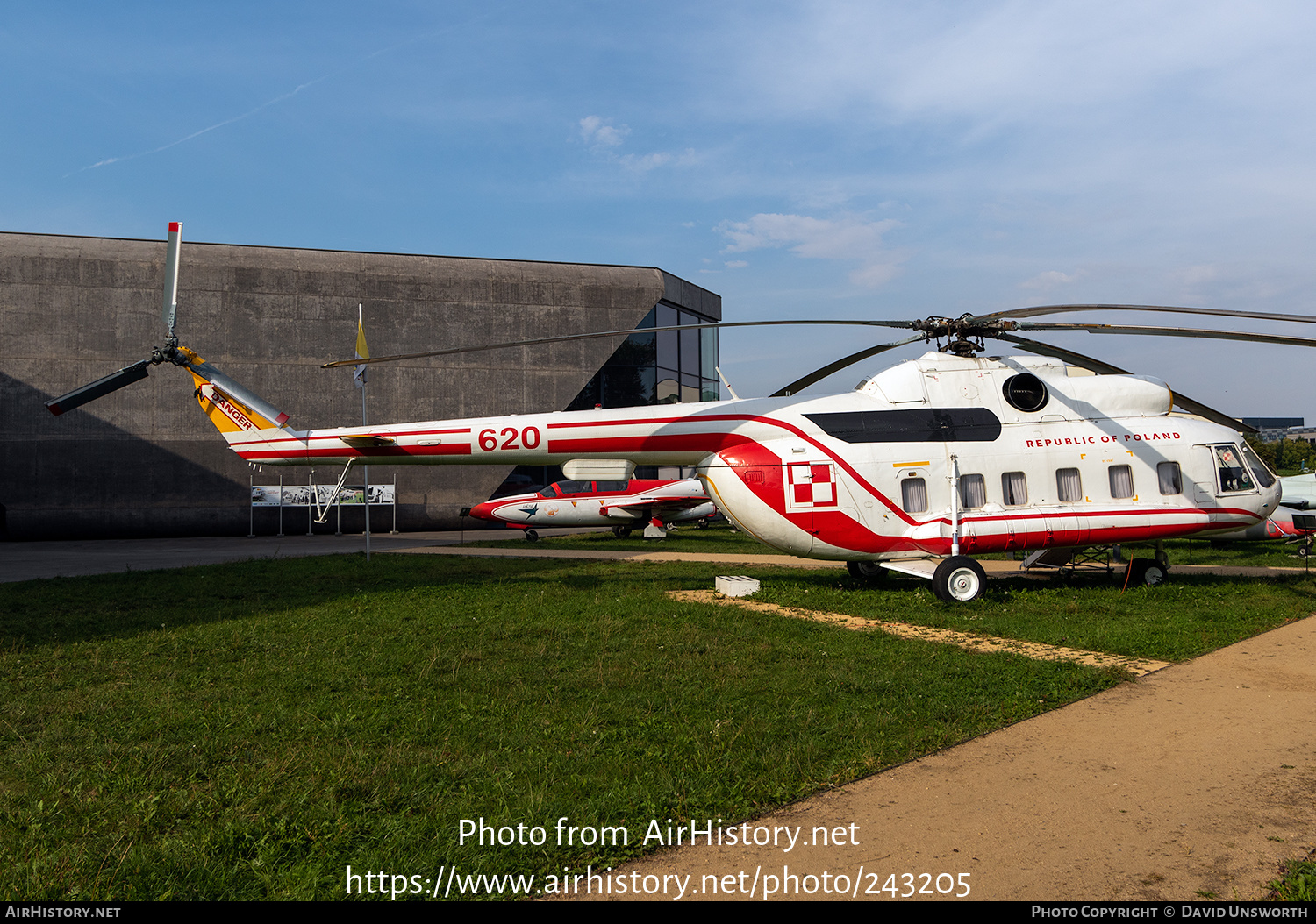 Aircraft Photo of 620 | Mil Mi-8P | Poland - Air Force | AirHistory.net #243205