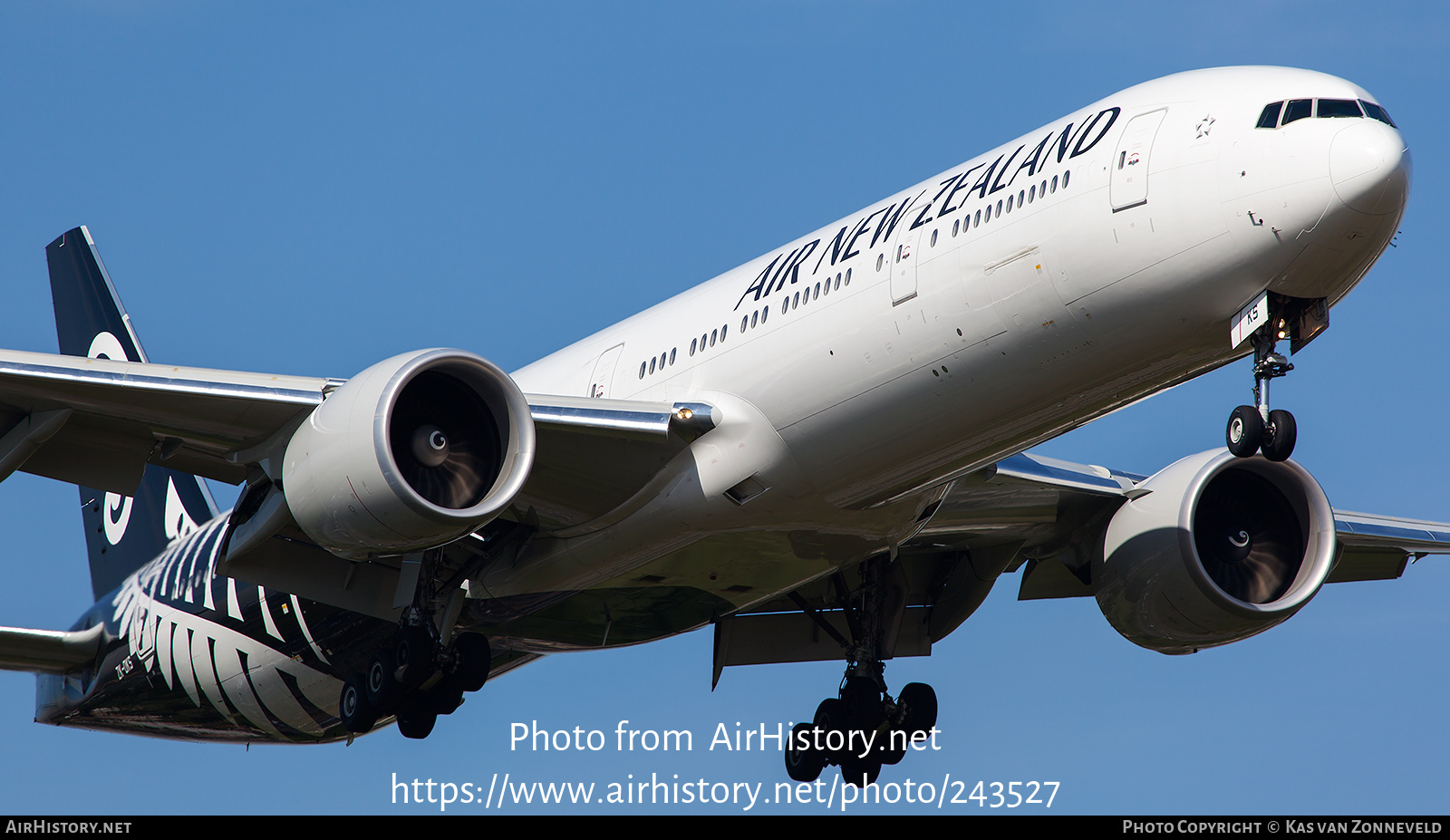 Aircraft Photo of ZK-OKS | Boeing 777-319/ER | Air New Zealand | AirHistory.net #243527