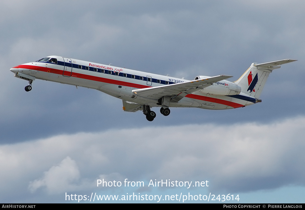 Aircraft Photo of N732DH | Embraer ERJ-135LR (EMB-135LR) | American Eagle | AirHistory.net #243614