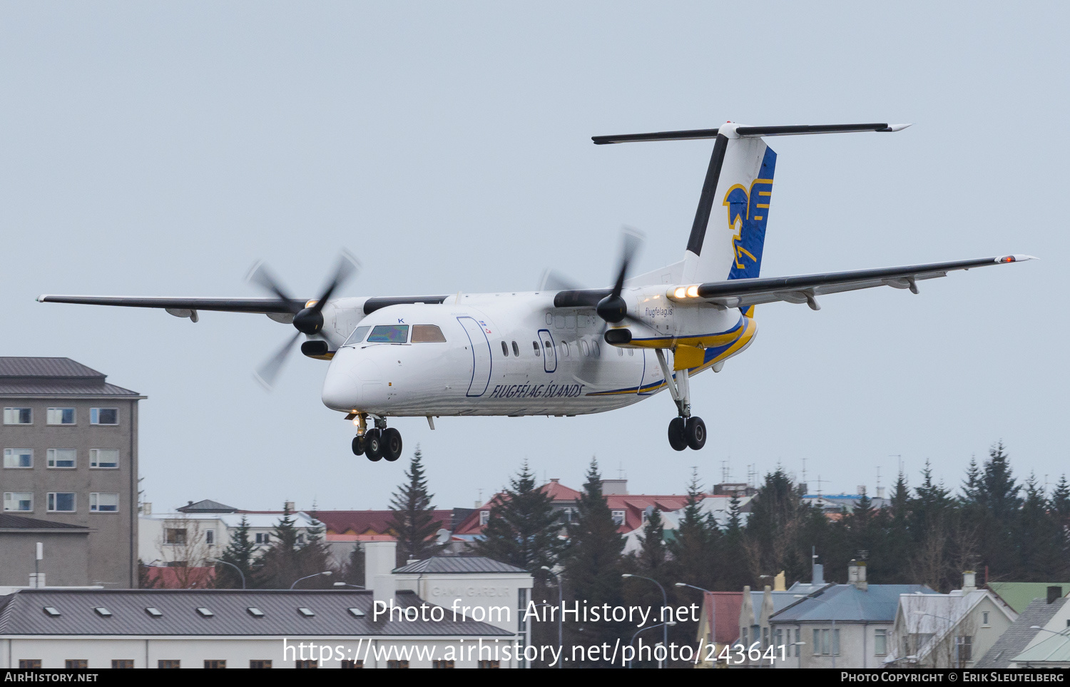 Aircraft Photo of TF-JMK | De Havilland Canada DHC-8-202 Dash 8 | Flugfélag Íslands - Air Iceland | AirHistory.net #243641