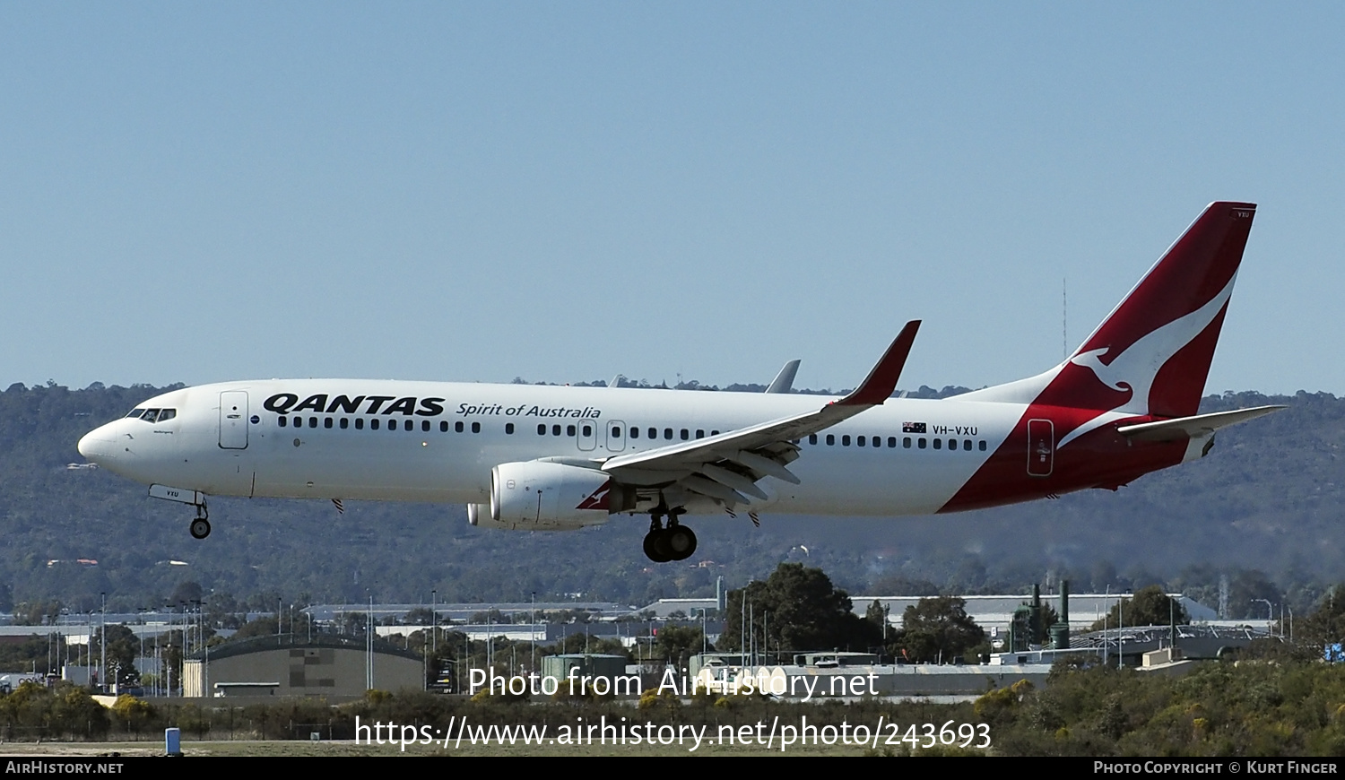 Aircraft Photo of VH-VXU | Boeing 737-838 | Qantas | AirHistory.net #243693