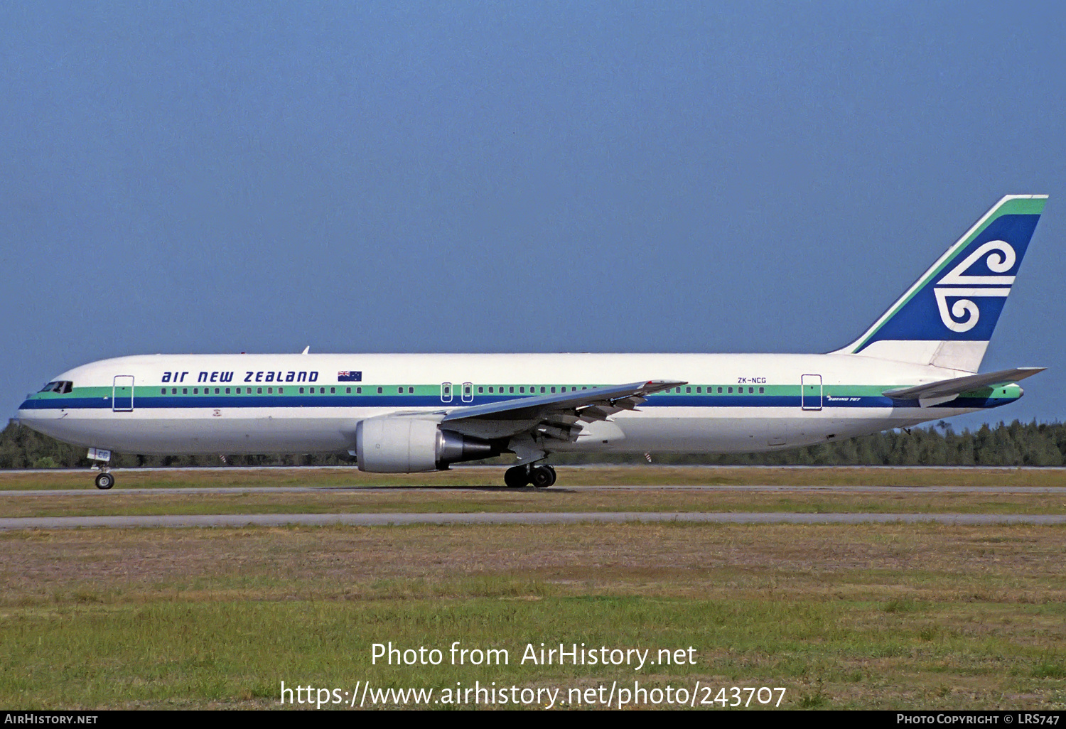 Aircraft Photo of ZK-NCG | Boeing 767-319/ER | Air New Zealand | AirHistory.net #243707