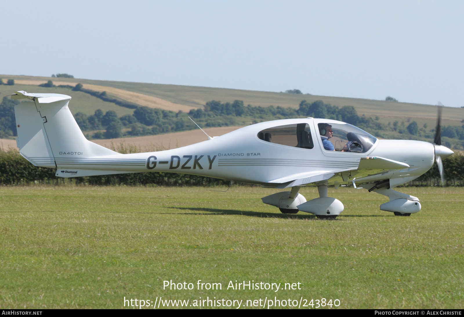 Aircraft Photo of G-DZKY | Diamond DA40D Diamond Star TDI | AirHistory.net #243840