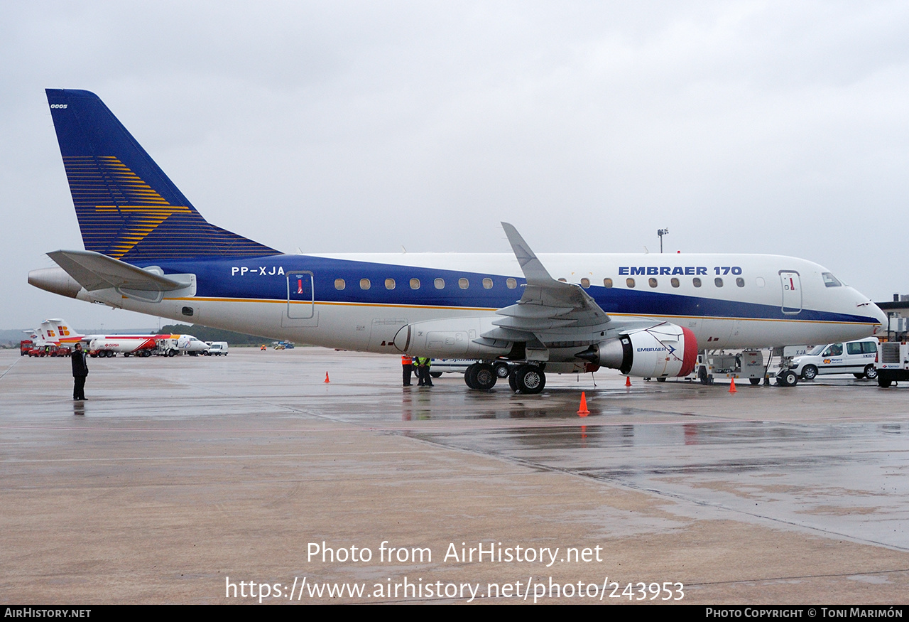 Aircraft Photo of PP-XJA | Embraer 170SL (ERJ-170-100SL) | Embraer | AirHistory.net #243953