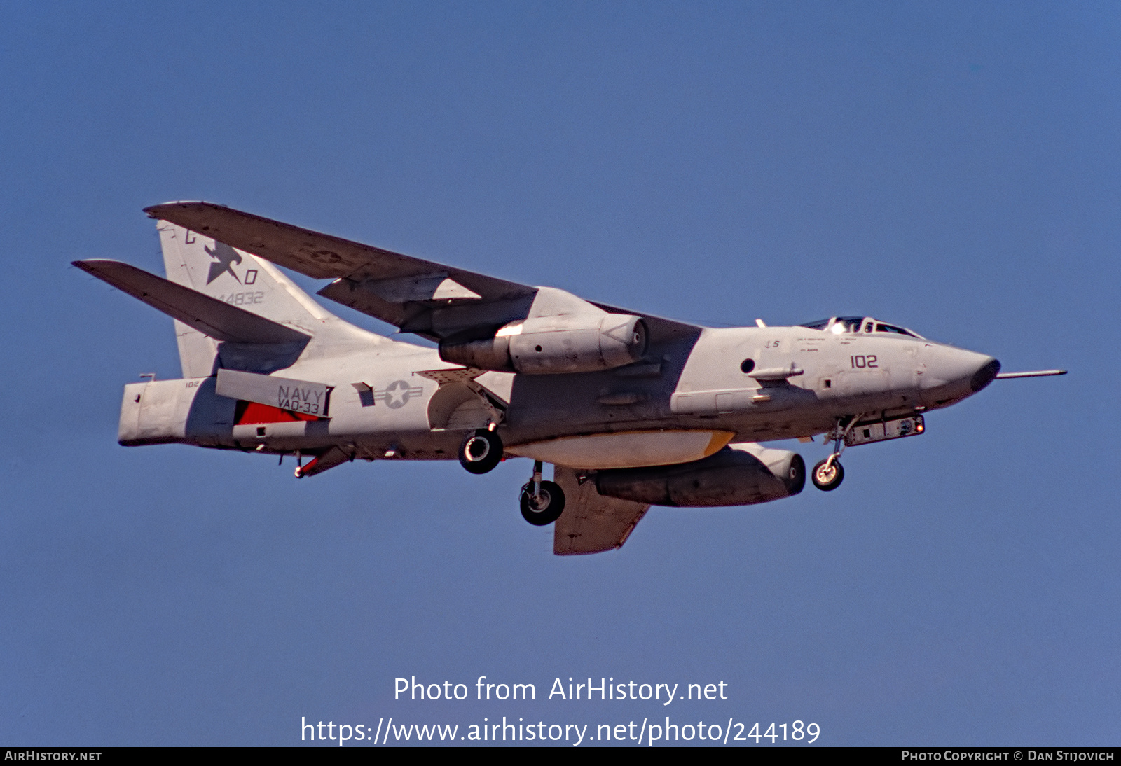 Aircraft Photo of 144832 | Douglas ERA-3B Skywarrior | USA - Navy ...