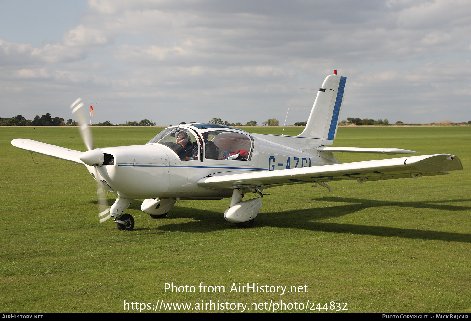 Aircraft Photo of G-AZGL | Socata MS-894A Rallye Minerva 220 | AirHistory.net #244832
