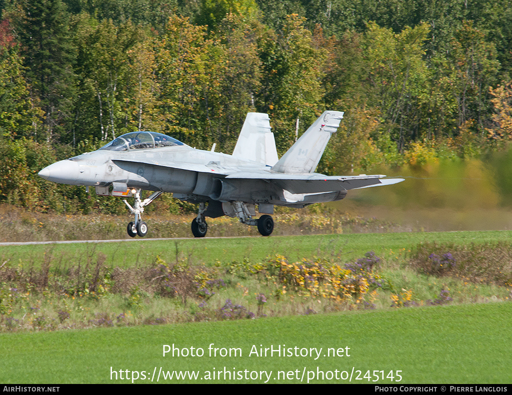 Aircraft Photo of 188937 | McDonnell Douglas CF-188B Hornet | Canada - Air Force | AirHistory.net #245145