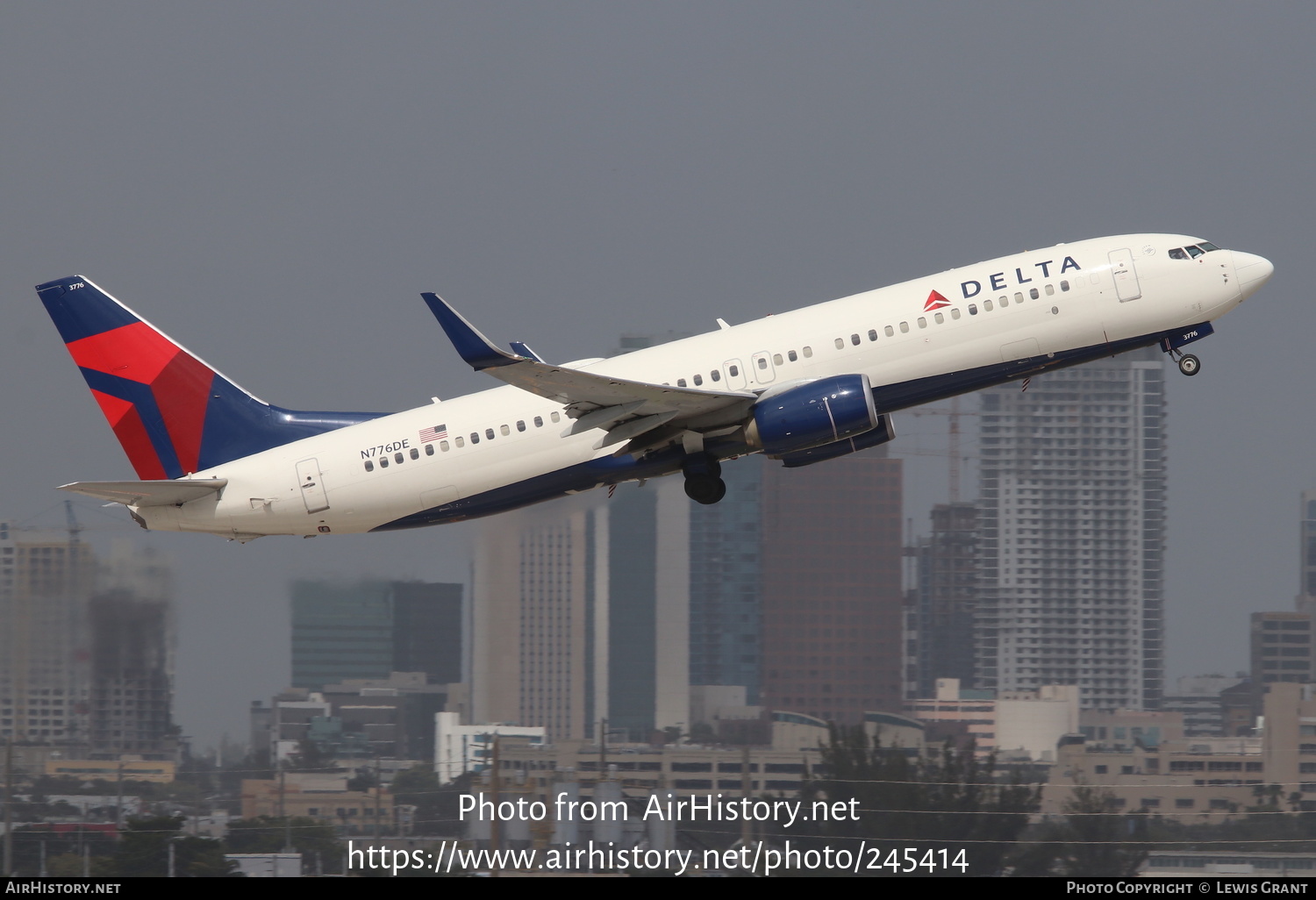 Aircraft Photo of N776DE | Boeing 737-8EH | Delta Air Lines | AirHistory.net #245414