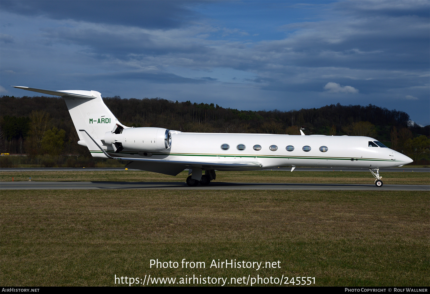 Aircraft Photo of M-ARDI | Gulfstream Aerospace G-V-SP Gulfstream G550 | AirHistory.net #245551