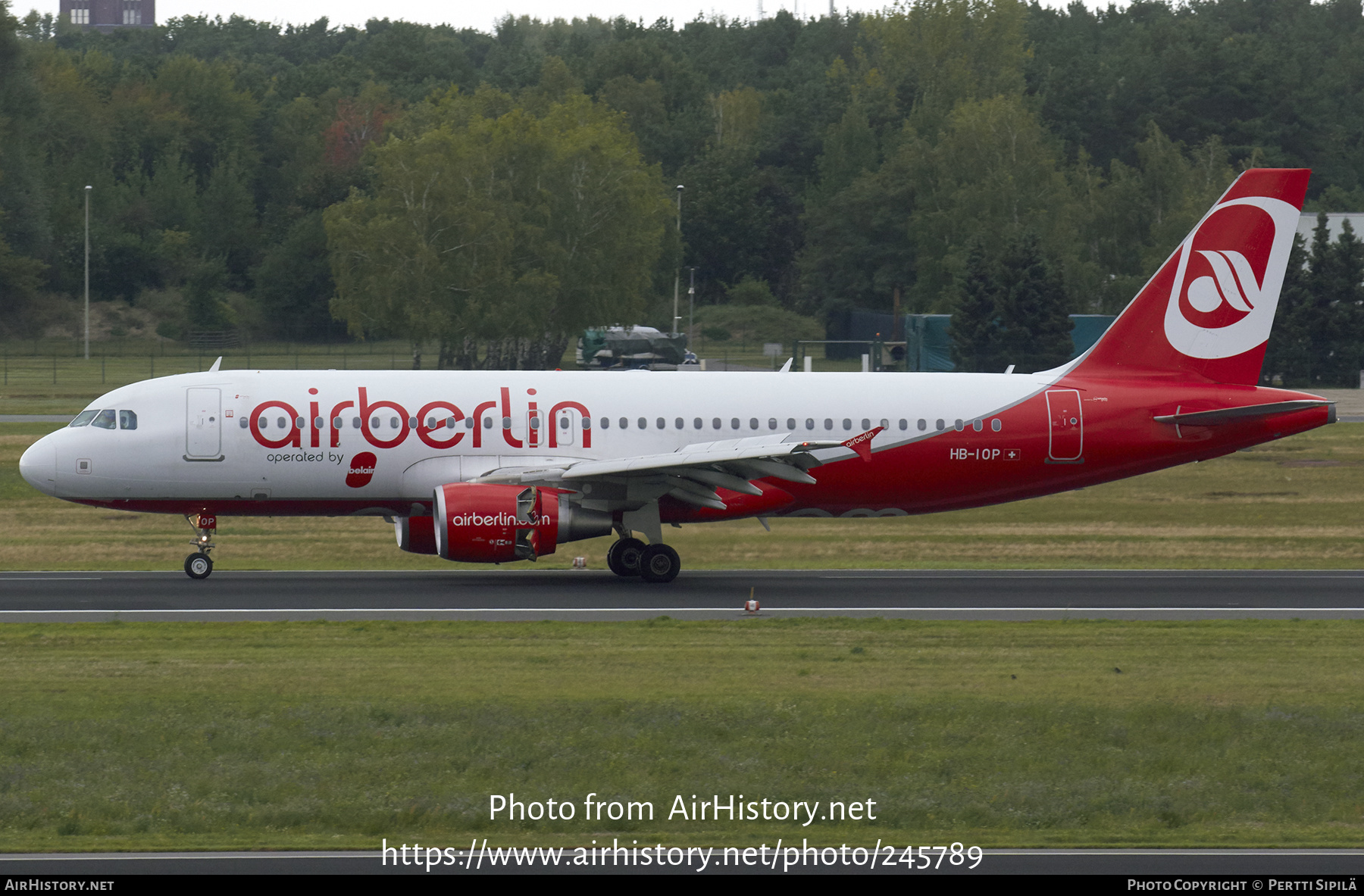 Aircraft Photo of HB-IOP | Airbus A320-214 | Air Berlin | AirHistory.net #245789