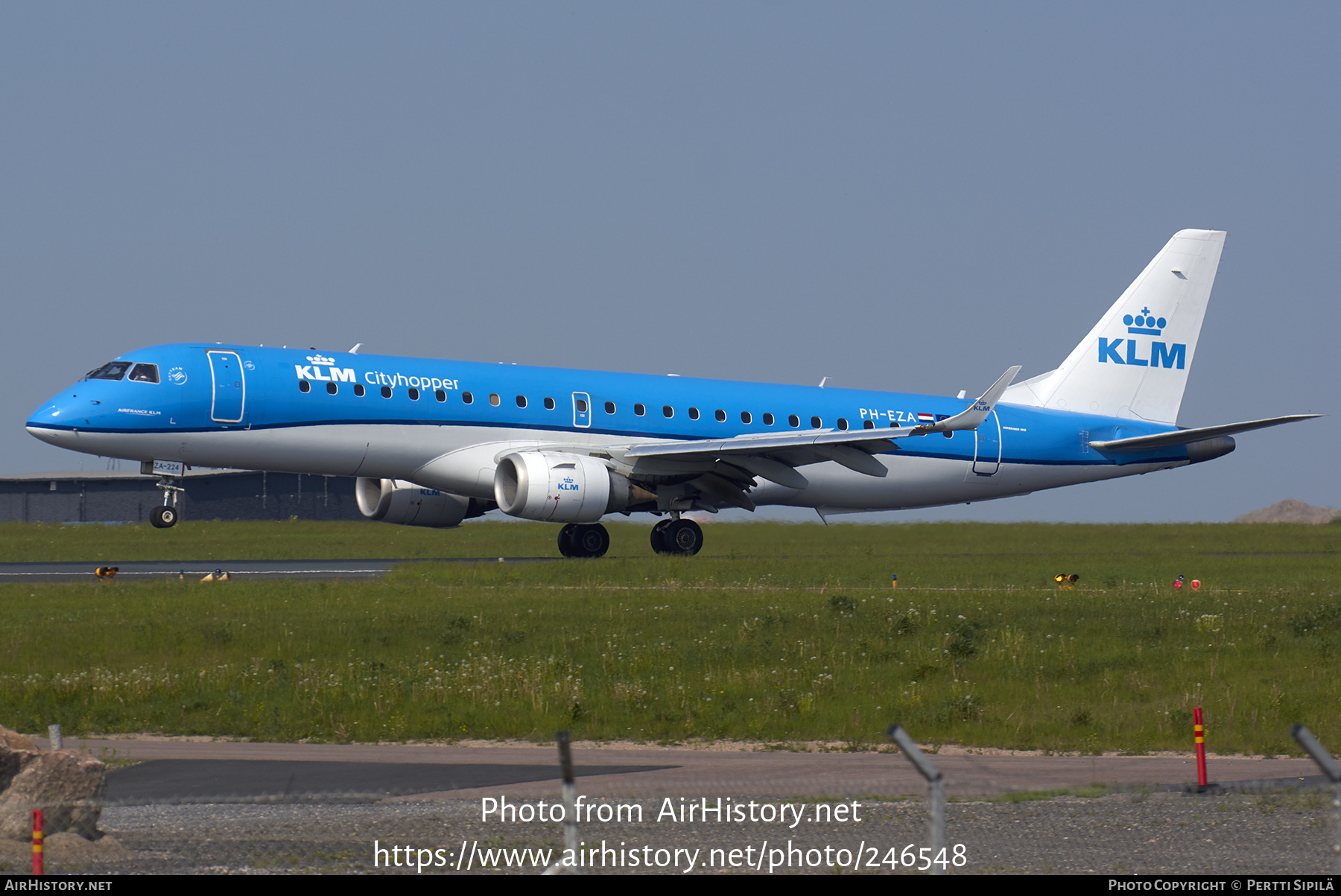 Aircraft Photo of PH-EZA | Embraer 190STD (ERJ-190-100STD) | KLM Cityhopper | AirHistory.net #246548