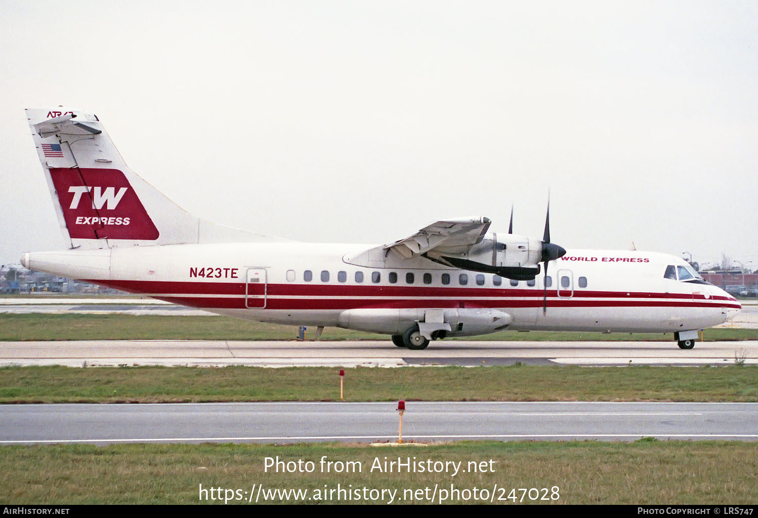 Aircraft Photo of N423TE | ATR ATR-42-300 | TW Express - Trans World Express | AirHistory.net #247028