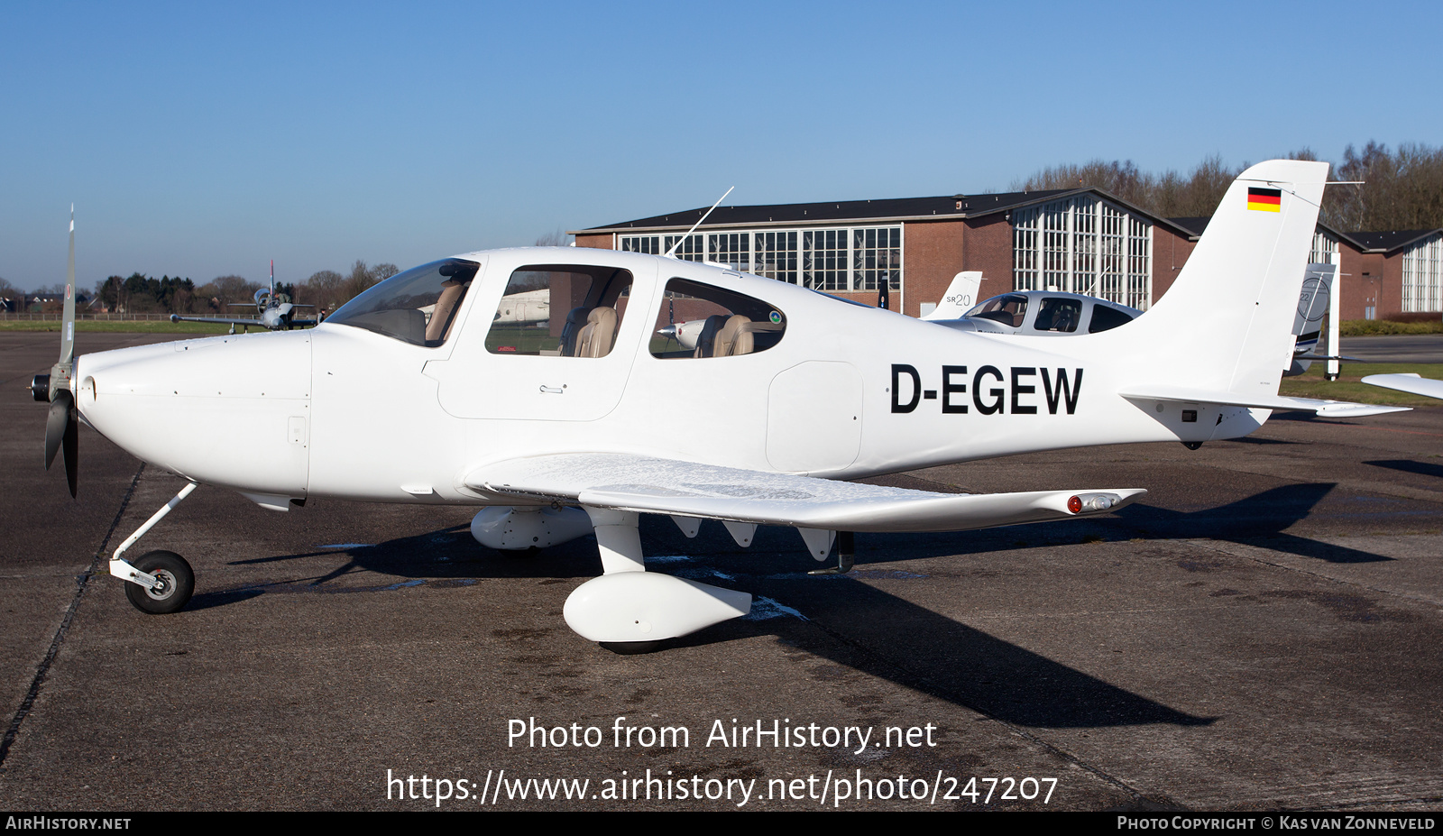 Aircraft Photo of D-EGEW | Cirrus SR-22 G1 | AirHistory.net #247207