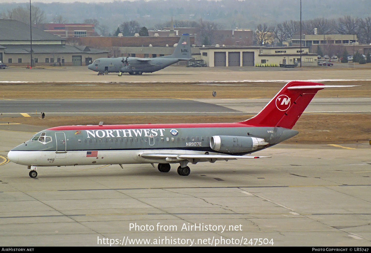 Aircraft Photo of N8907E | Douglas DC-9-14 | Northwest Airlines | AirHistory.net #247504