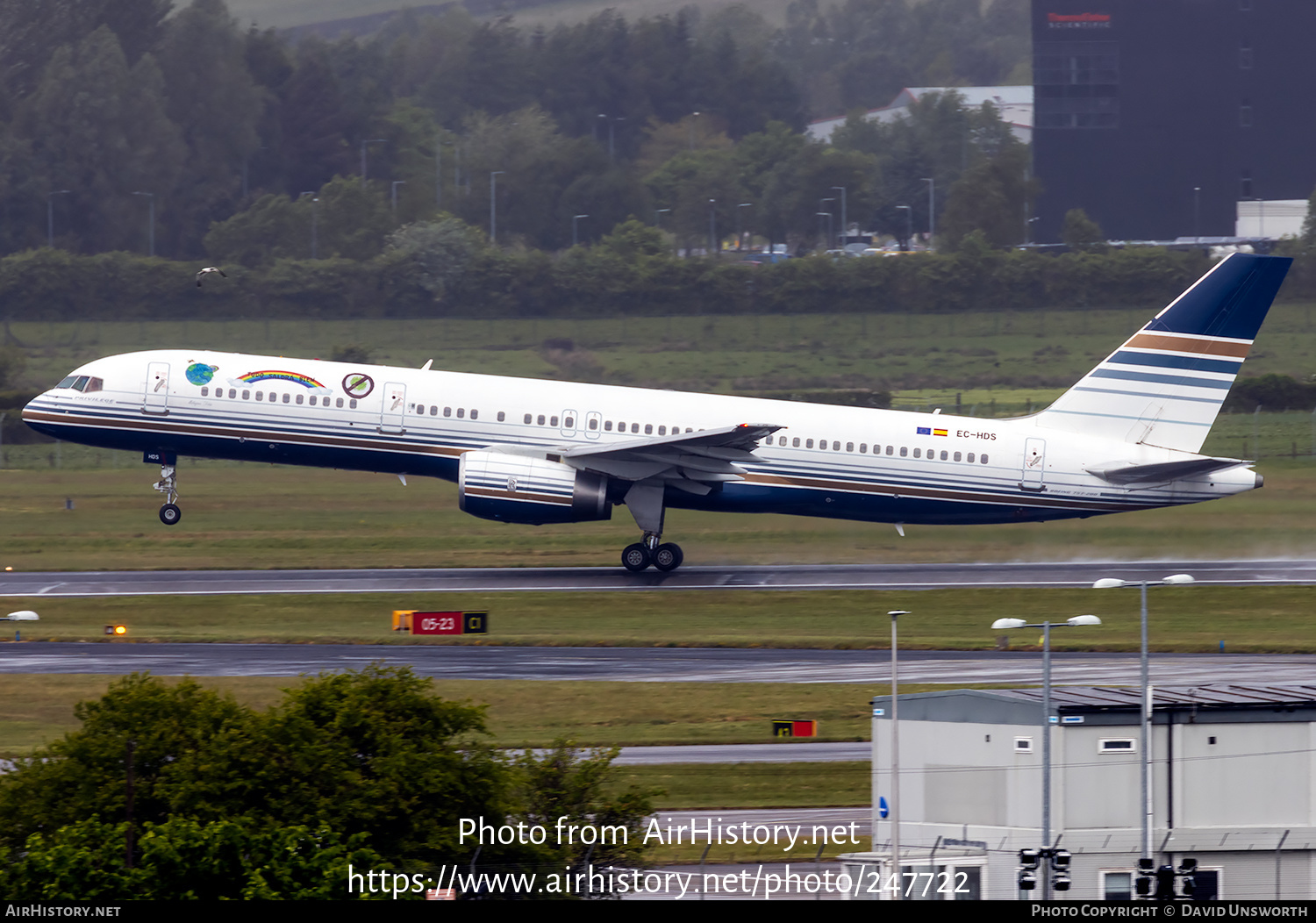 Aircraft Photo of EC-HDS | Boeing 757-256 | Privilege Style | AirHistory.net #247722