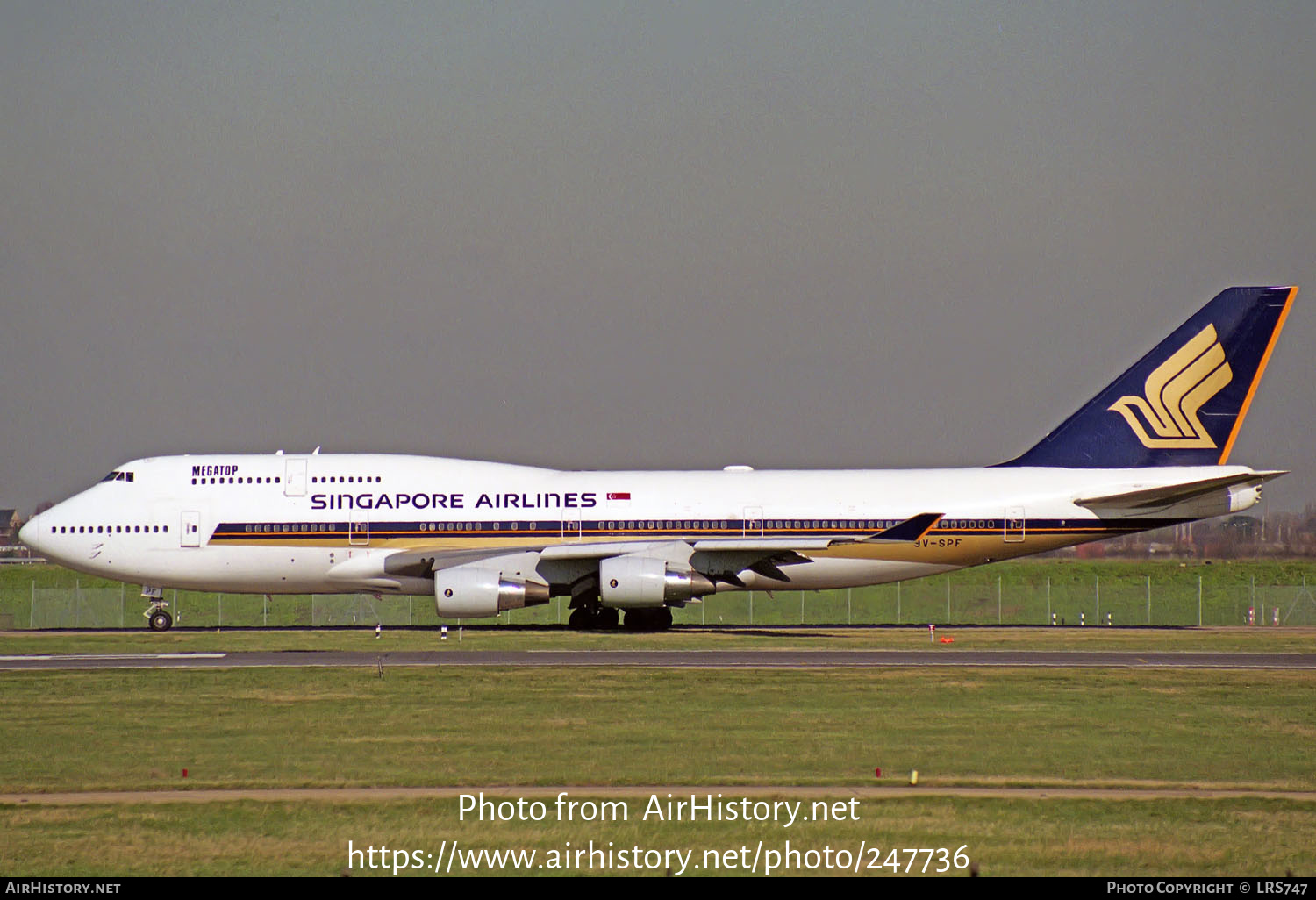 Aircraft Photo of 9V-SPF | Boeing 747-412 | Singapore Airlines | AirHistory.net #247736