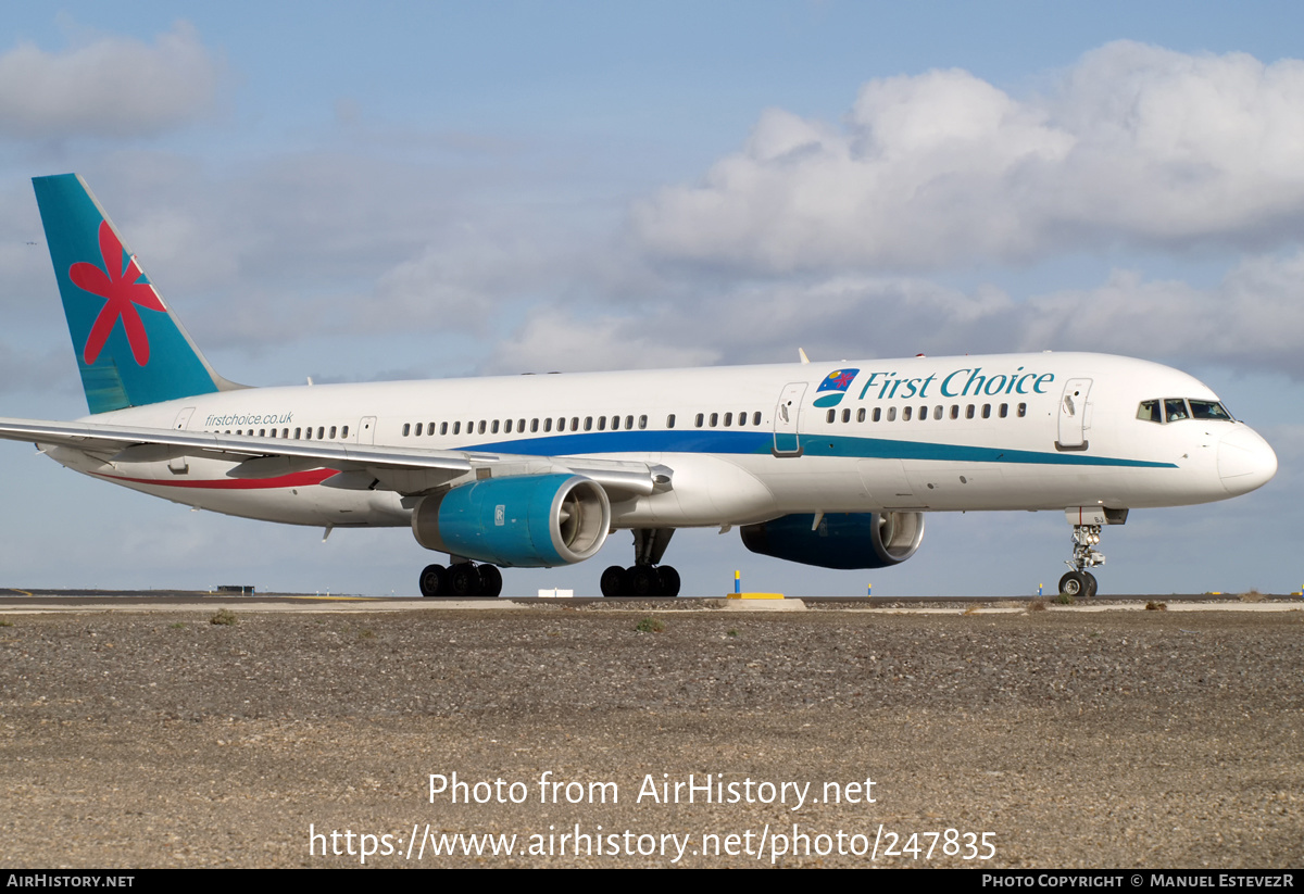 Aircraft Photo of G-OOBJ | Boeing 757-2B7 | First Choice Airways | AirHistory.net #247835