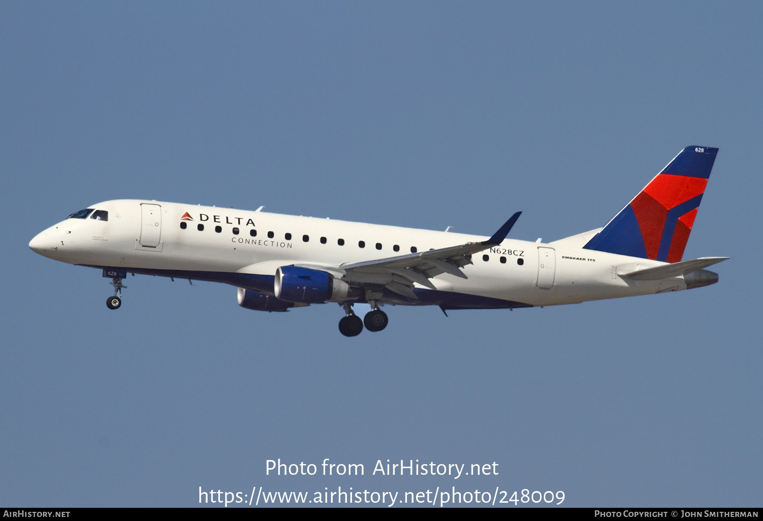 Aircraft Photo of N628CZ | Embraer 175LR (ERJ-170-200LR) | Delta Connection | AirHistory.net #248009