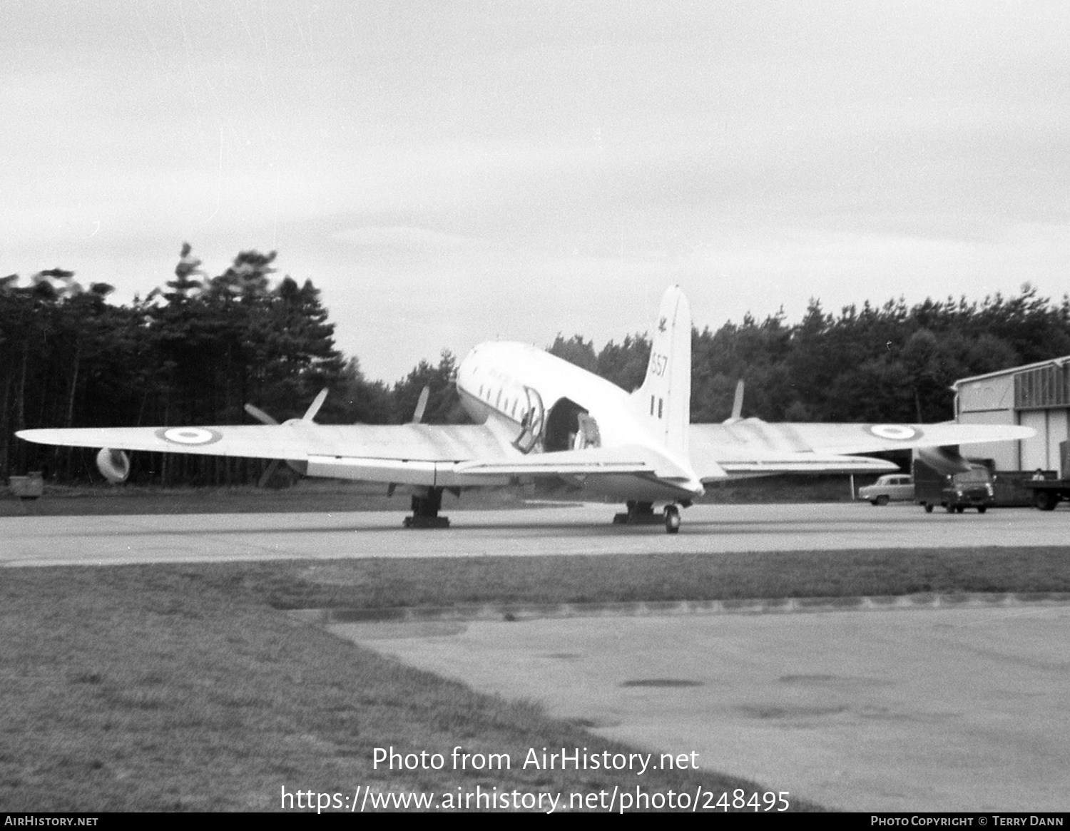 Aircraft Photo of TG557 | Handley Page HP-67 Hastings C1 | UK - Air Force | AirHistory.net #248495