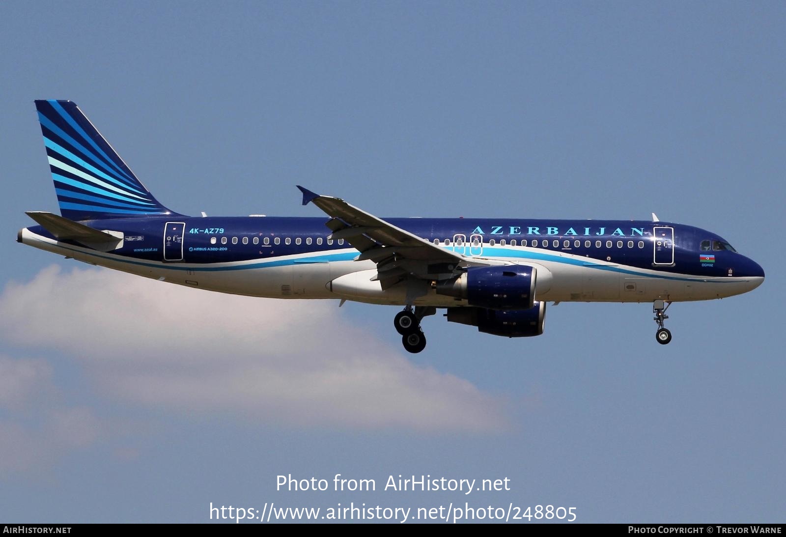 Aircraft Photo of 4K-AZ79 | Airbus A320-214 | Azerbaijan Airlines - AZAL - AHY | AirHistory.net #248805