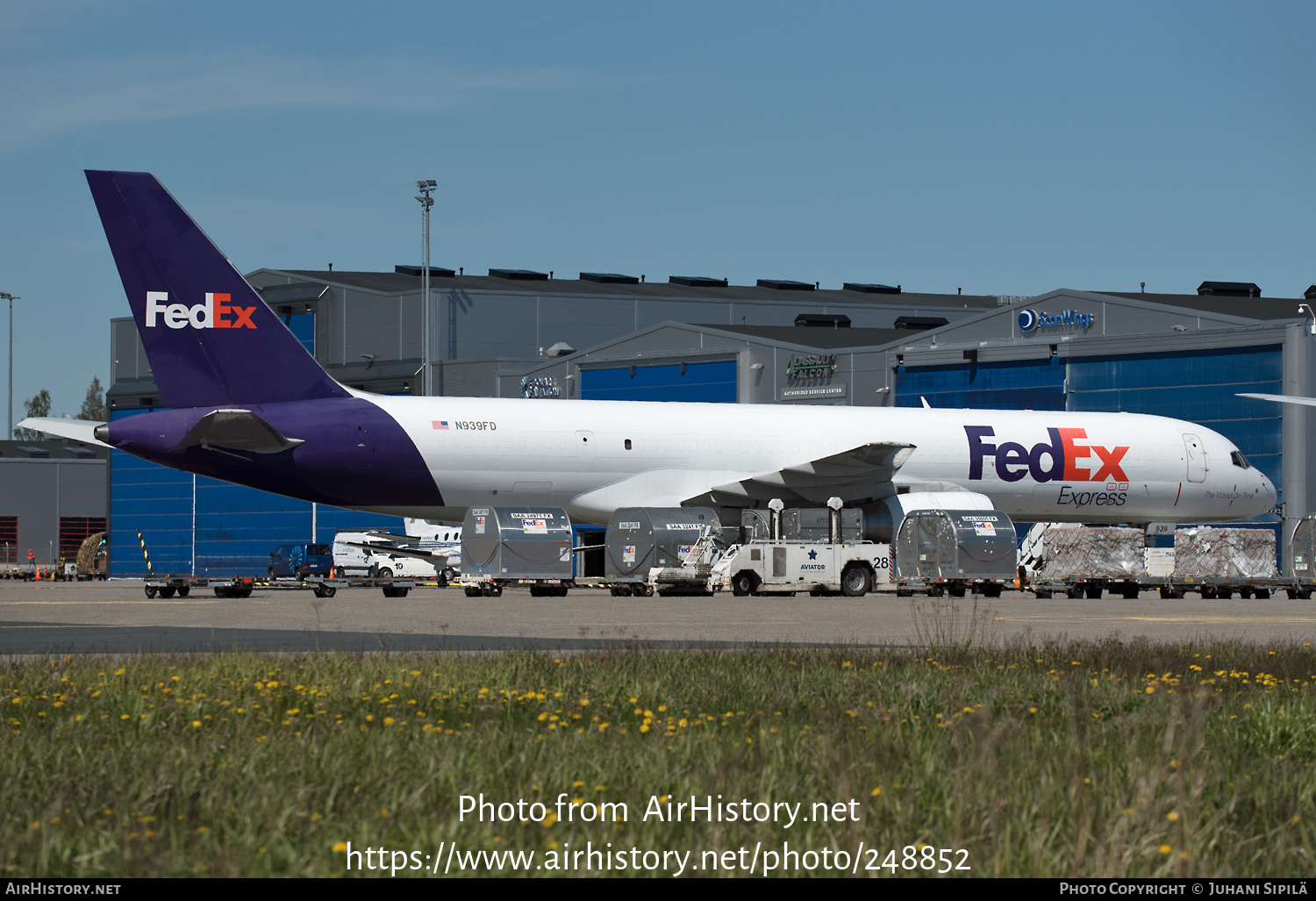 Aircraft Photo of N939FD | Boeing 757-23A(SF) | FedEx Express - Federal Express | AirHistory.net #248852