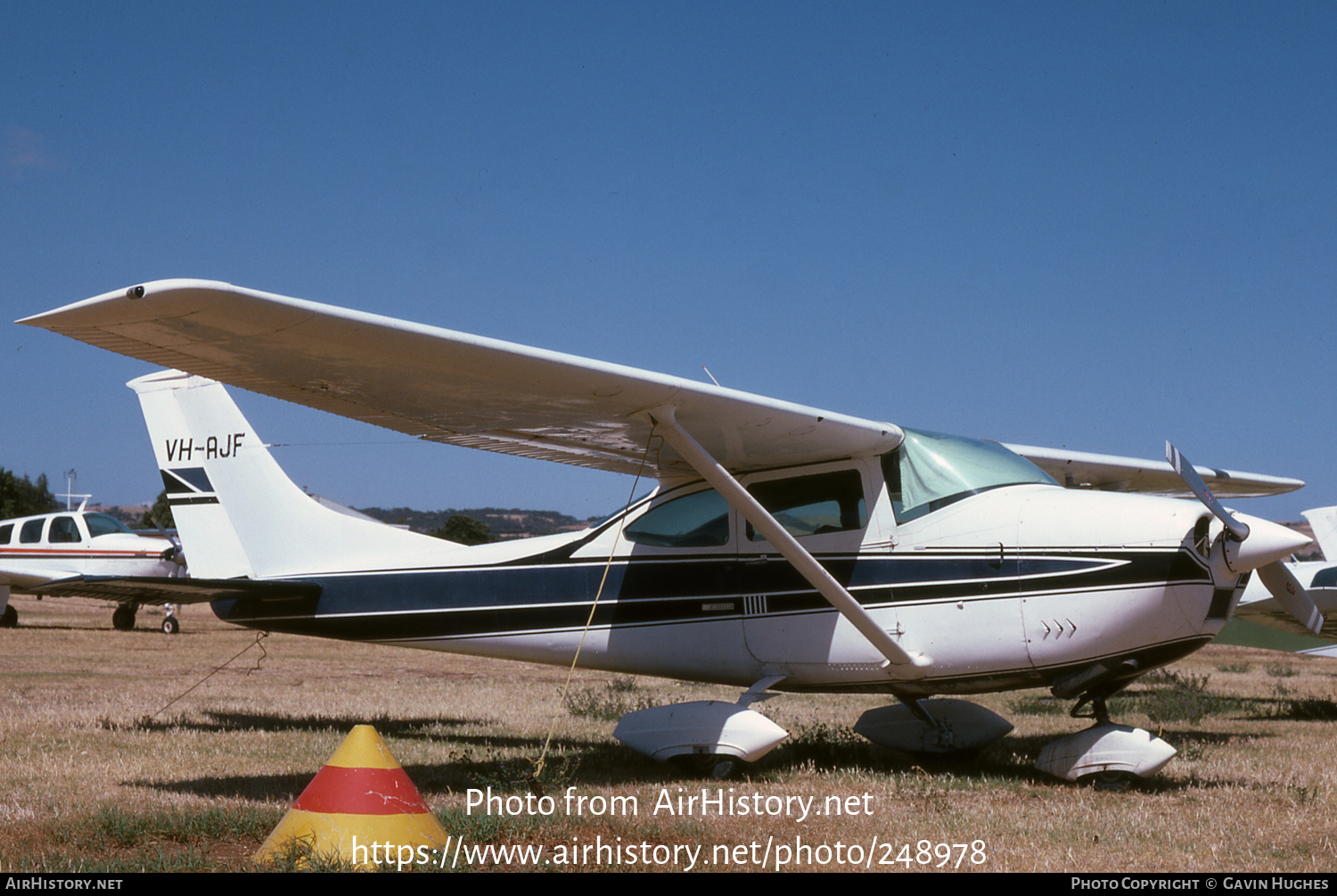 Aircraft Photo of VH-AJF | Cessna 182K | AirHistory.net #248978