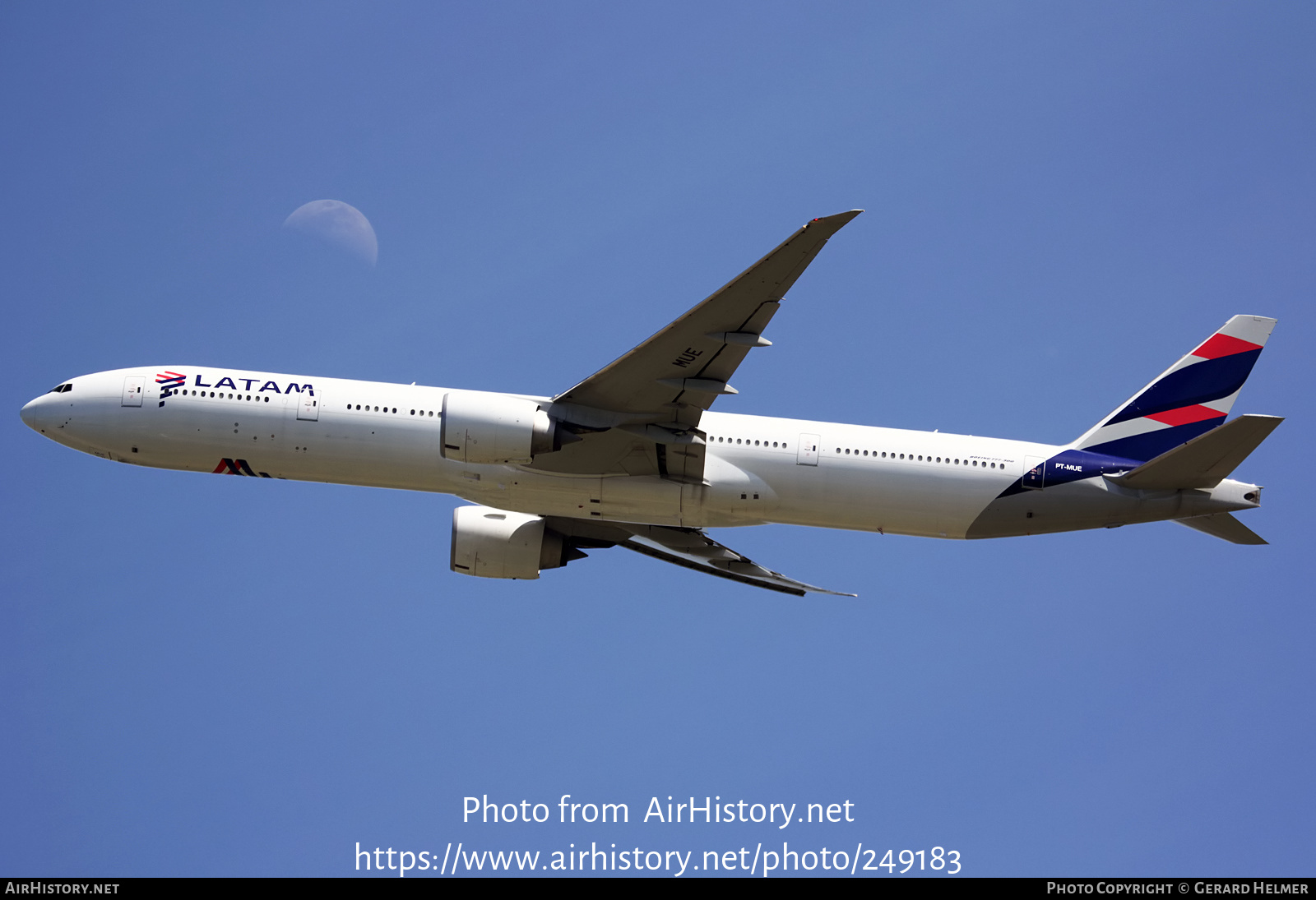 Aircraft Photo of PT-MUE | Boeing 777-32W/ER | LATAM Airlines | AirHistory.net #249183