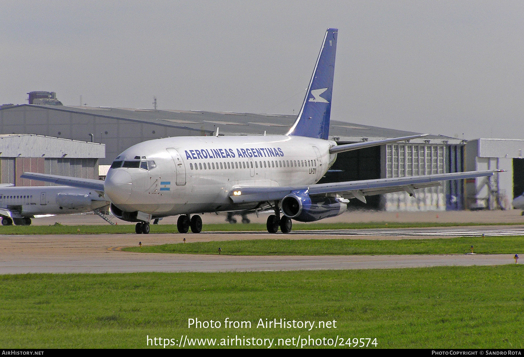 Aircraft Photo of LV-ZYI | Boeing 737-228/Adv | Austral Líneas Aéreas | AirHistory.net #249574