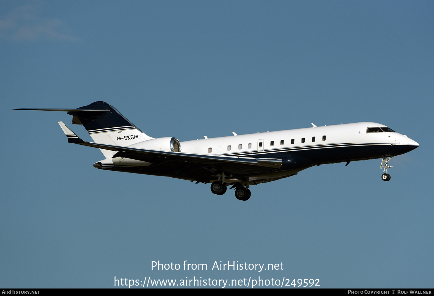 Aircraft Photo of M-SKSM | Bombardier Global 5000 (BD-700-1A11) | AirHistory.net #249592