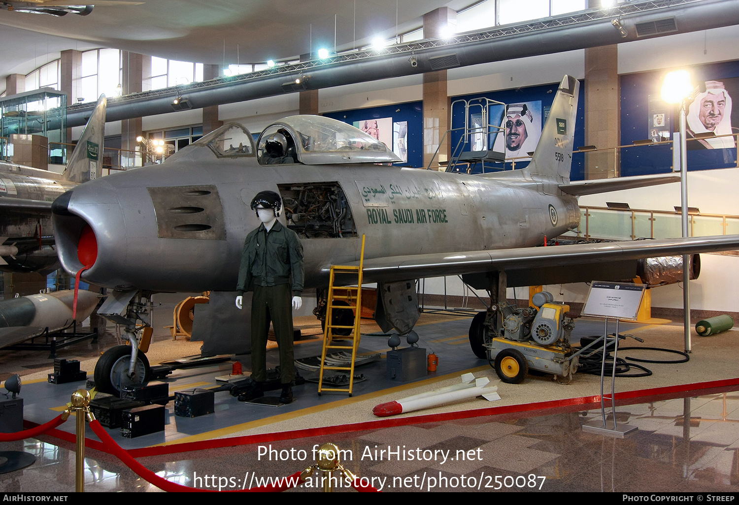 Aircraft Photo of 5518 / ٥٥١٨ | North American F-86F Sabre | Saudi Arabia - Air Force | AirHistory.net #250087
