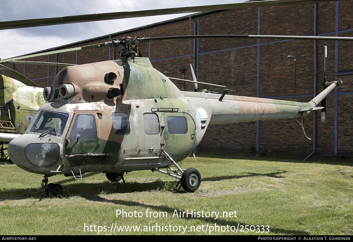 Aircraft Photo of 3302 | Mil Mi-2 | Czechia - Air Force | AirHistory.net #250333