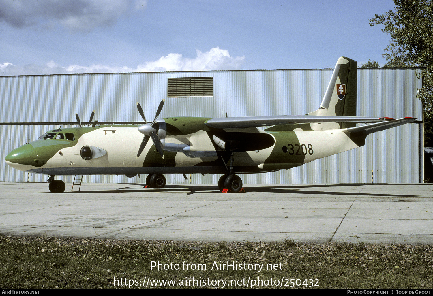 Aircraft Photo of 3208 | Antonov An-26 | Slovakia - Air Force | AirHistory.net #250432