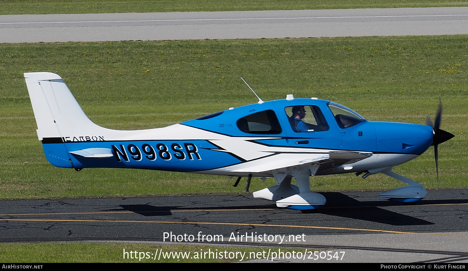 Aircraft Photo of N998SR | Cirrus SR-22 G6-GTS Carbon | AirHistory.net #250547