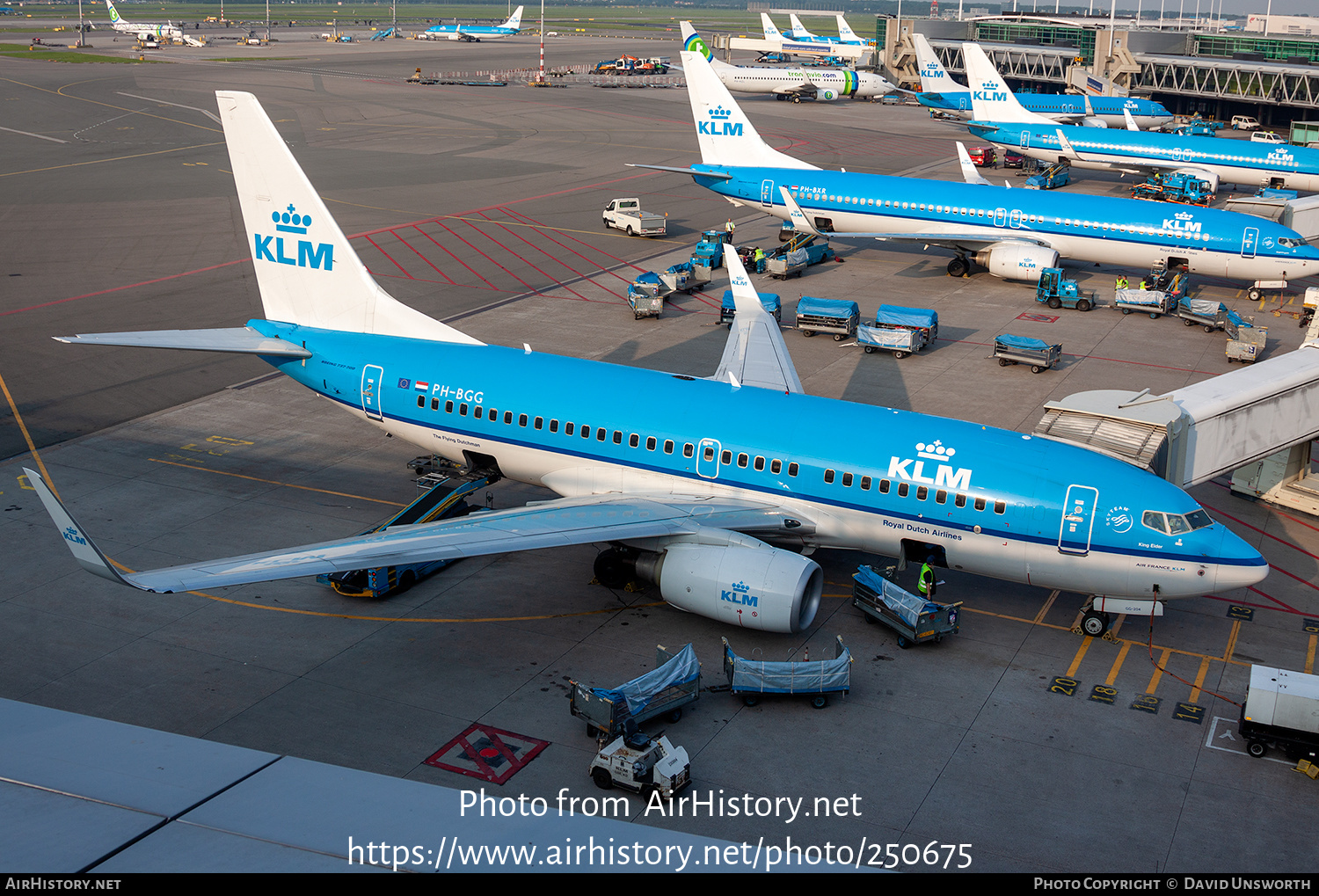 Aircraft Photo of PH-BGG | Boeing 737-7K2 | KLM - Royal Dutch Airlines | AirHistory.net #250675