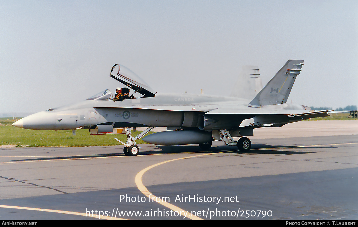 Aircraft Photo of 188729 | McDonnell Douglas CF-188 Hornet | Canada - Air Force | AirHistory.net #250790