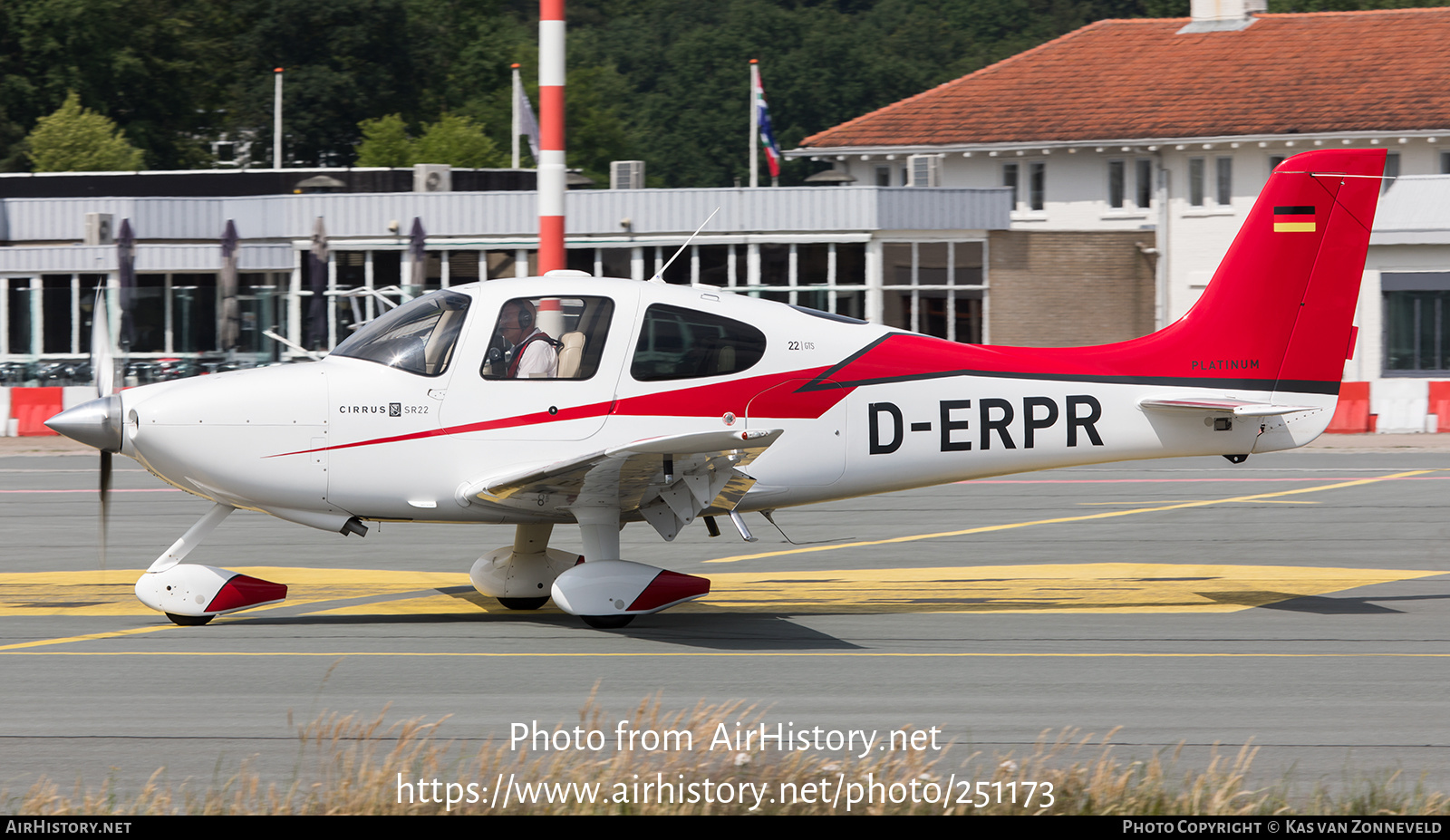 Aircraft Photo of D-ERPR | Cirrus SR-22 G2-GTS Platinum | AirHistory.net #251173