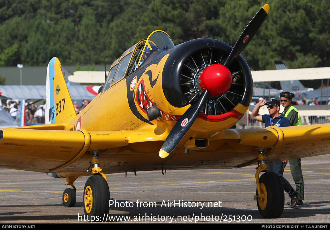 Aircraft Photo of F-AZBQ / 115-237 | North American T-6G Texan | France - Air Force | AirHistory.net #251300