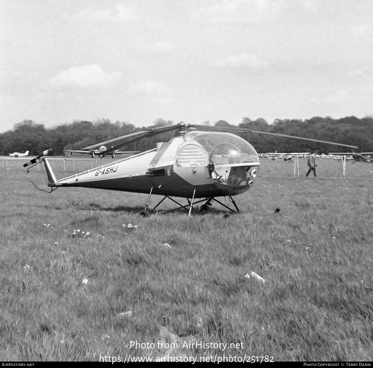 Aircraft Photo Of G-ASHJ | Brantly B-2B | British Executive Air ...