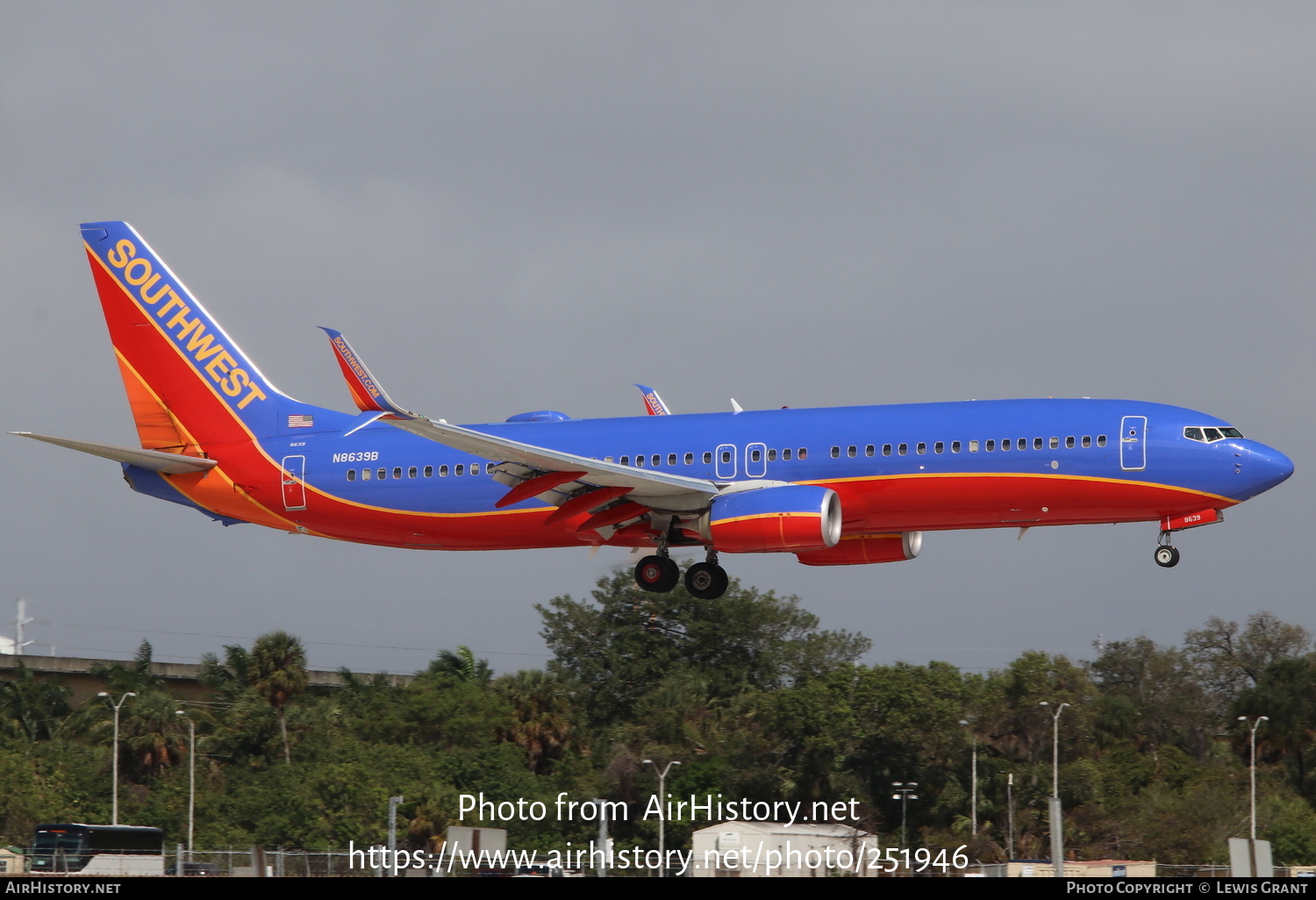 Aircraft Photo of N8639B | Boeing 737-8H4 | Southwest Airlines | AirHistory.net #251946