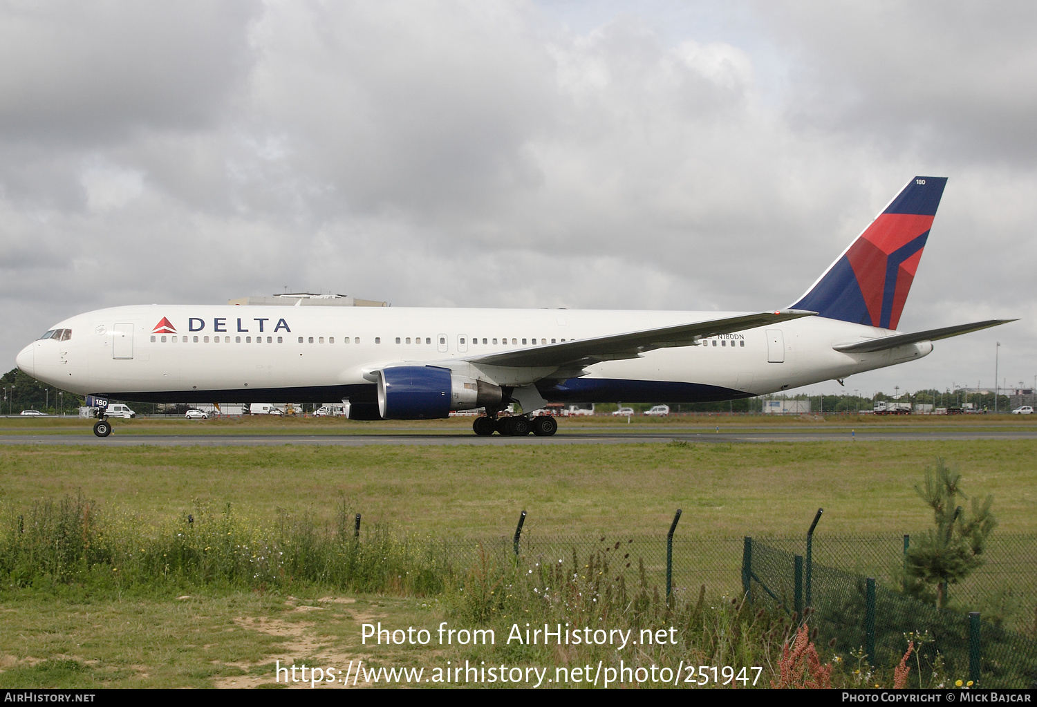 Aircraft Photo of N180DN | Boeing 767-332/ER | Delta Air Lines | AirHistory.net #251947
