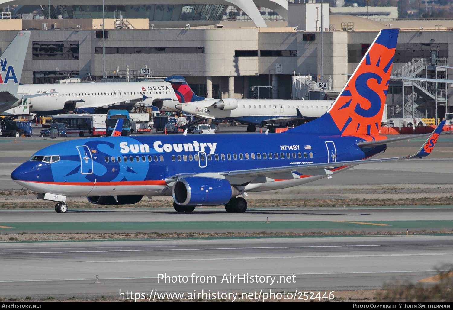 Aircraft Photo of N714SY | Boeing 737-752 | Sun Country Airlines | AirHistory.net #252446