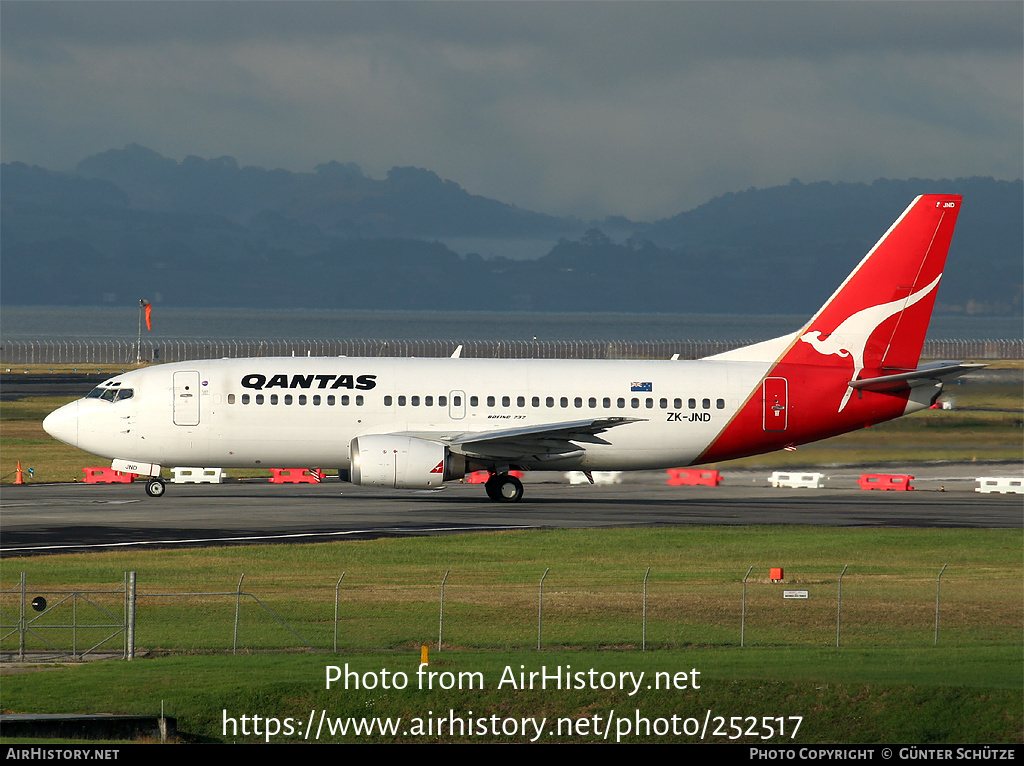 Aircraft Photo of ZK-JND | Boeing 737-376 | Qantas | AirHistory.net #252517