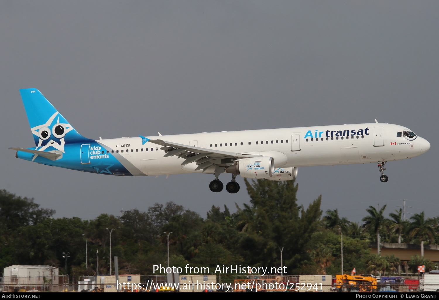 Aircraft Photo of C-GEZO | Airbus A321-211 | Air Transat | AirHistory.net #252941