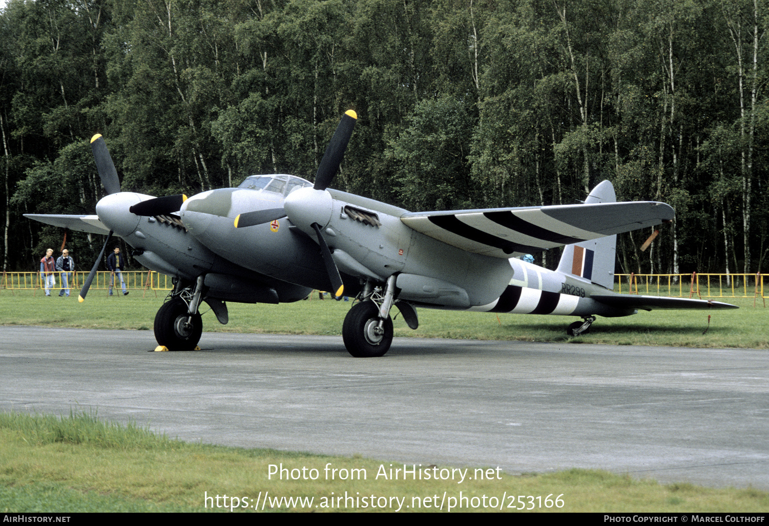 Aircraft Photo of G-ASKH / RR299 | De Havilland D.H. 98 Mosquito T3 | British Aerospace | UK - Air Force | AirHistory.net #253166