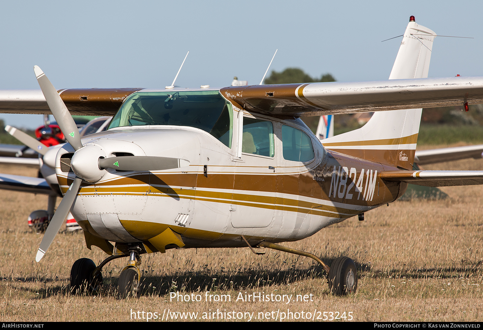 Aircraft Photo of N8241M | Cessna 210K Centurion | AirHistory.net #253245